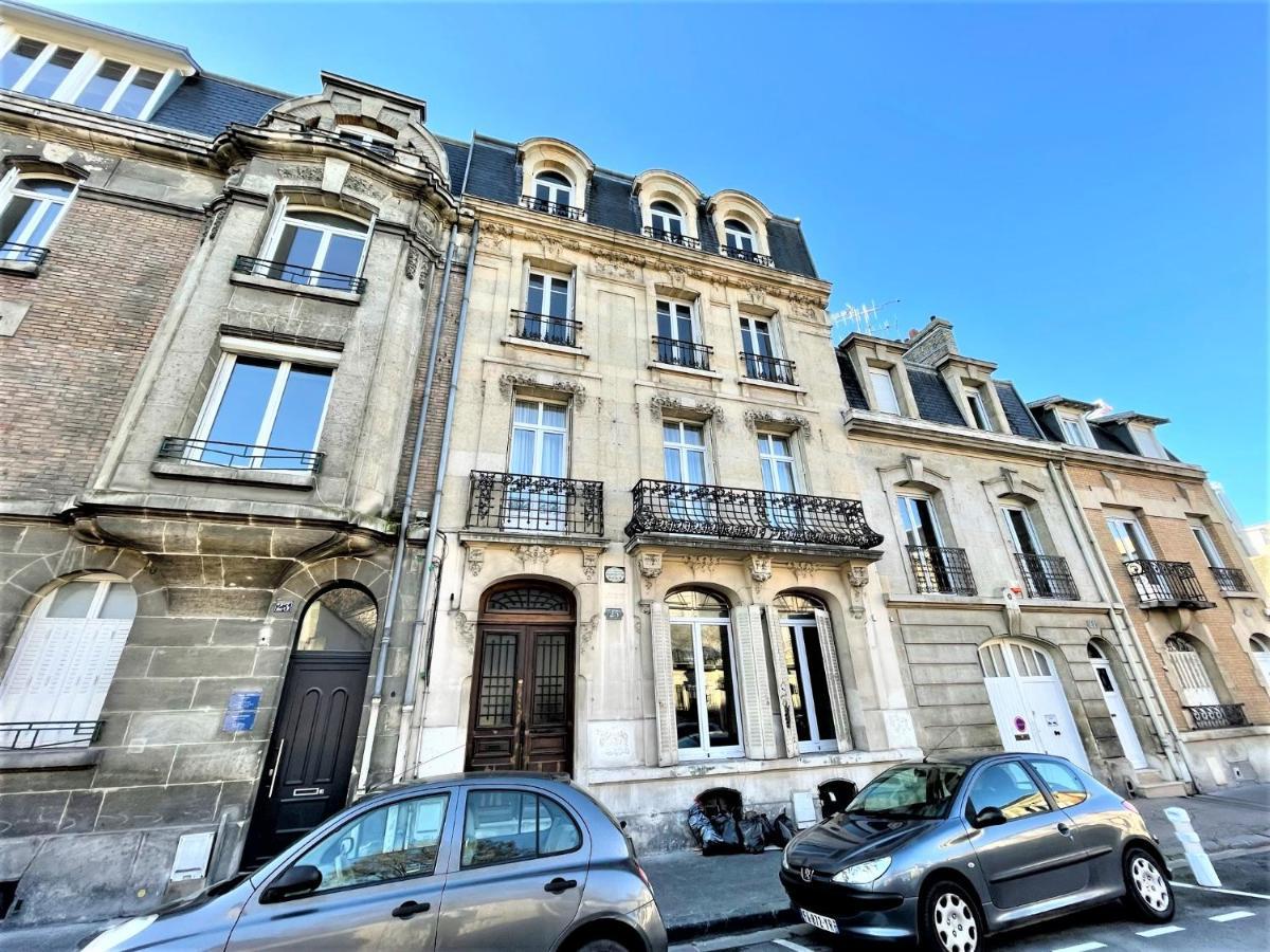 Charme De L'Ancien Pour Cet Appartement Entierement Renove Dans L'Hypercentre De Reims Ngoại thất bức ảnh