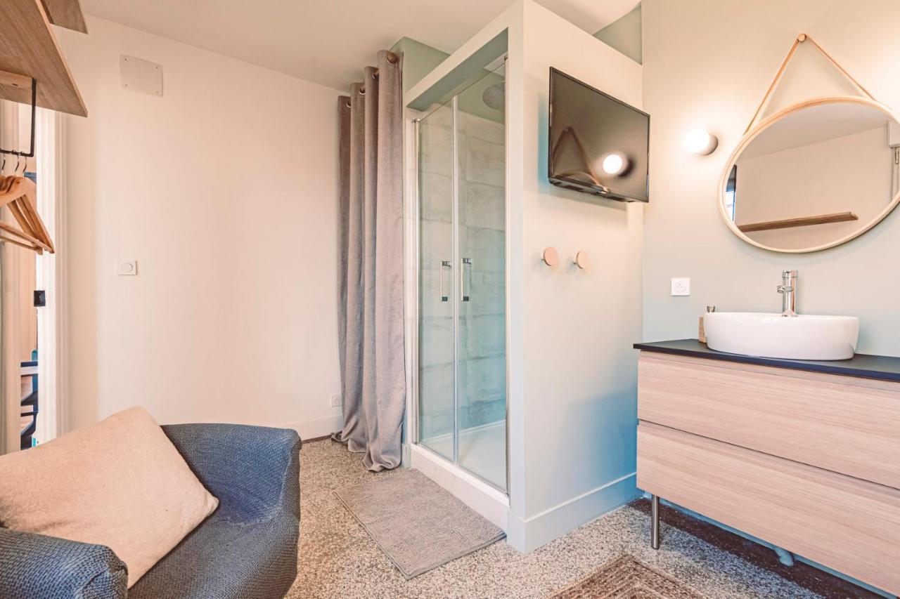 Charme De L'Ancien Pour Cet Appartement Entierement Renove Dans L'Hypercentre De Reims Ngoại thất bức ảnh