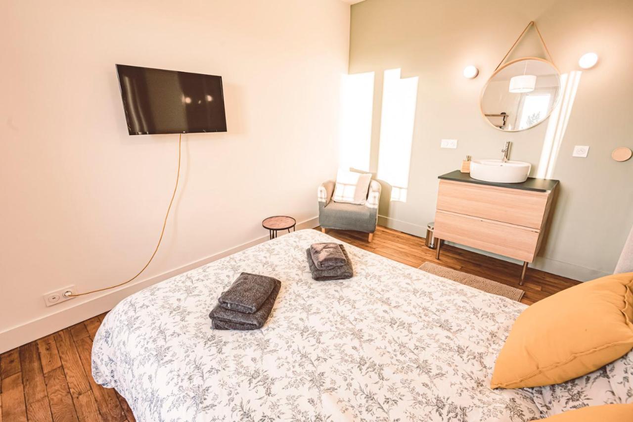 Charme De L'Ancien Pour Cet Appartement Entierement Renove Dans L'Hypercentre De Reims Ngoại thất bức ảnh